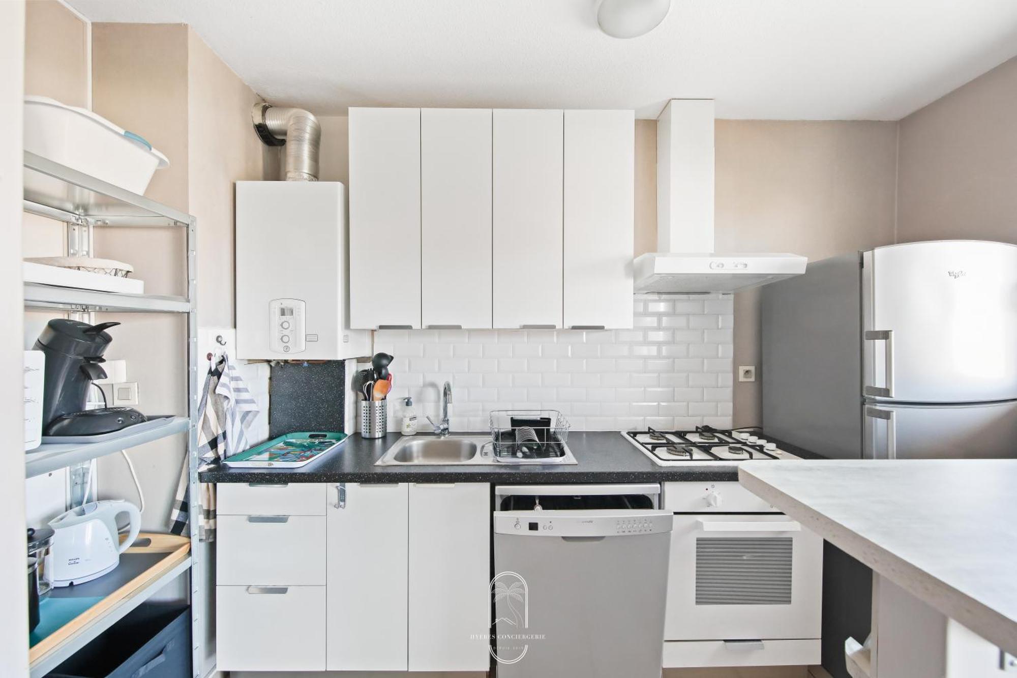 Appartement Proche Centre - T2 Clim/pk/wifi *